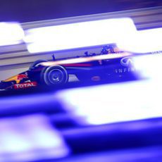 Juego de luces con Sebastian Vettel