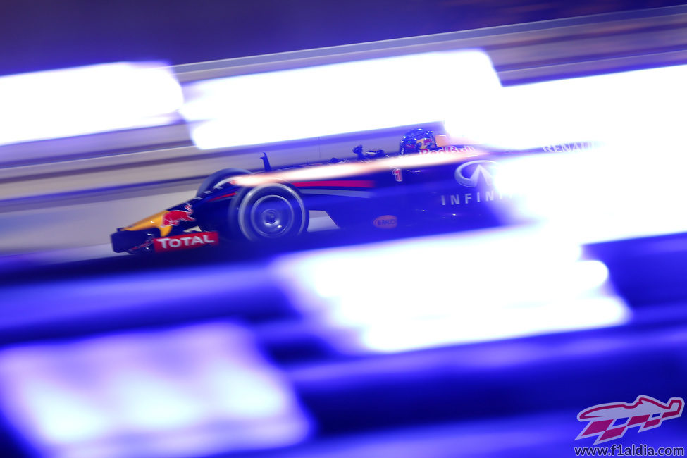 Juego de luces con Sebastian Vettel