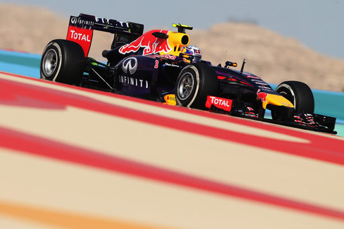 Daniel Ricciardo completa el programa con el compuesto medio