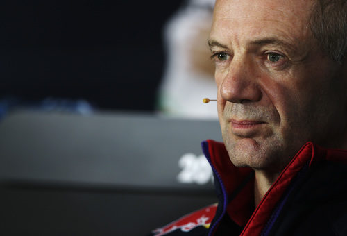 Adrian Newey, en rueda de prensa