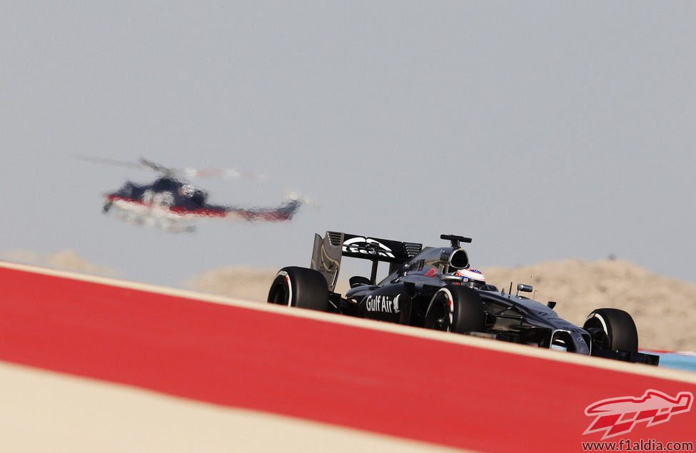 Jenson Button en la primera sesión de libres