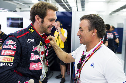 Jean-Eric Vergne saluda a Jean Alesi