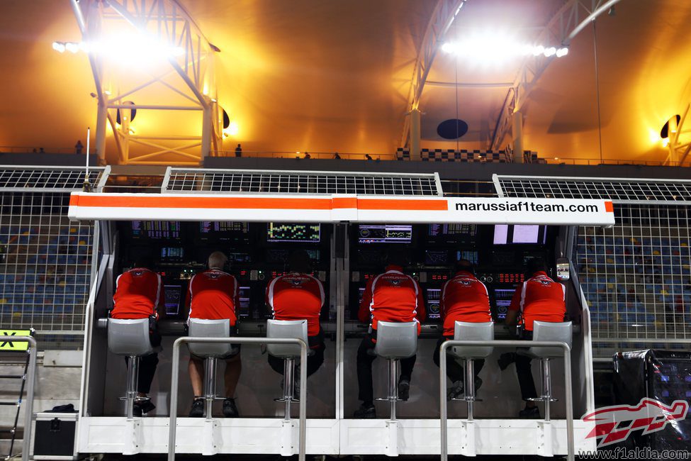 Pitwall del equipo Marussia