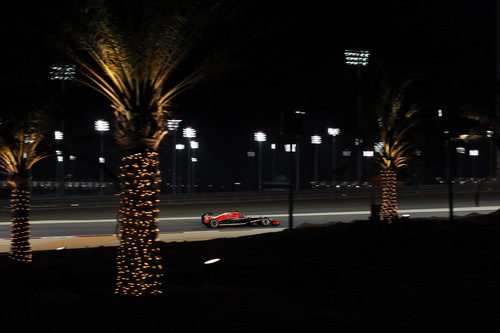 Jules Bianchi rodando de noche