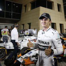 Alegría de Nico Rosberg en Sakhir tras lograr la pole