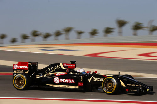 Romain Grosjean avanza a los mandos del E22