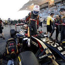 Romain Grosjean en la parrilla de salida