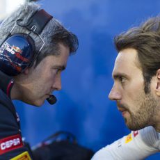 Jean-Eric Vergne hablando con Xevi Pujolar