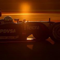 Romain Grosjean, en el atardecer de Baréin