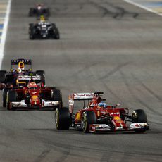 Fernando Alonso y Kimi Räikkönen en el GP de Baréin