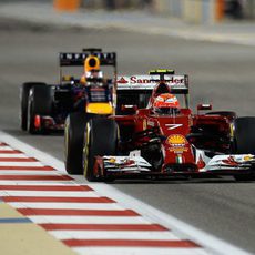 Kimi Räikkönen rasgó un puntito en Baréin