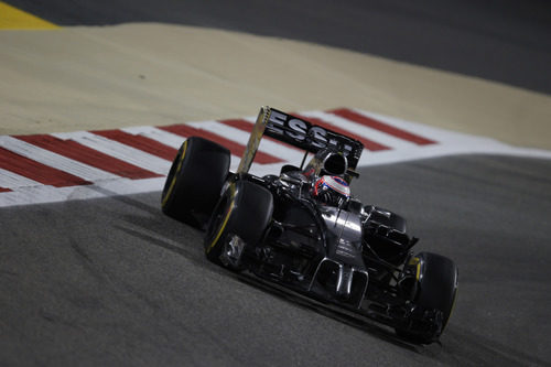 Abandono de Jenson Button en Baréin