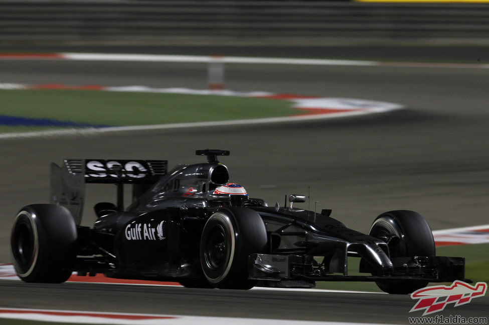 Jenson Button mostró buen ritmo en carrera