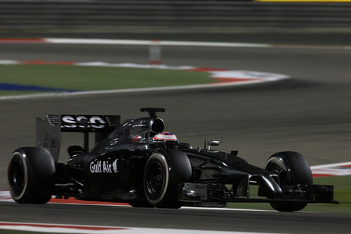 Jenson Button mostró buen ritmo en carrera