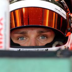 Mirada atenta de Max Chilton en el MR03