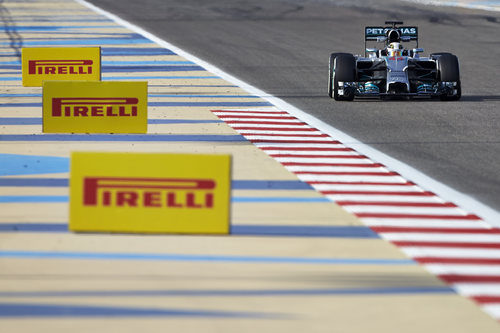 Pruebas de neumáticos para Lewis Hamilton