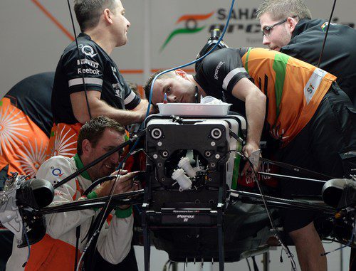 Trabajos previos en el box de Force India