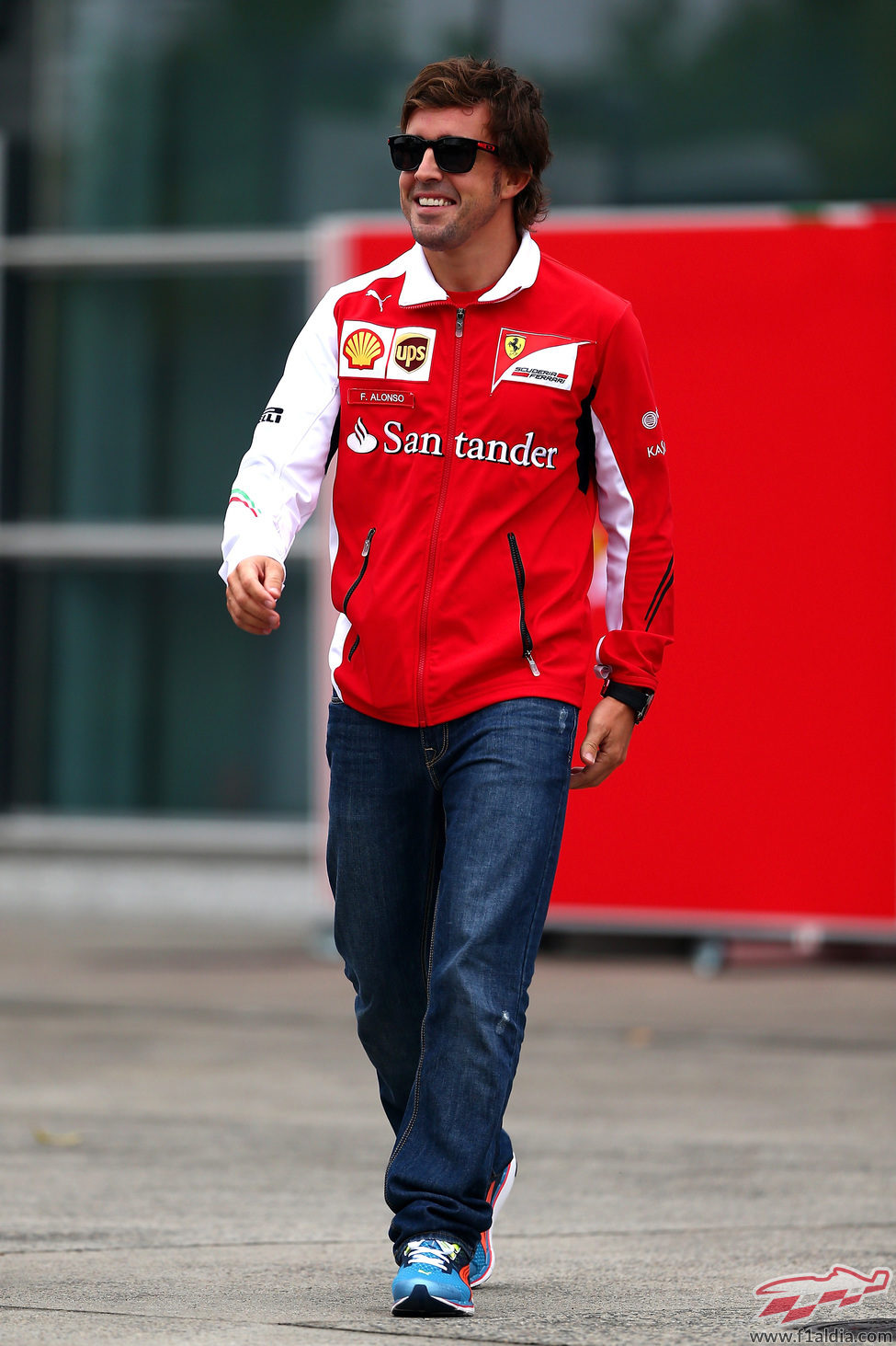 Fernando Alonso llega al circuito de Shanghái