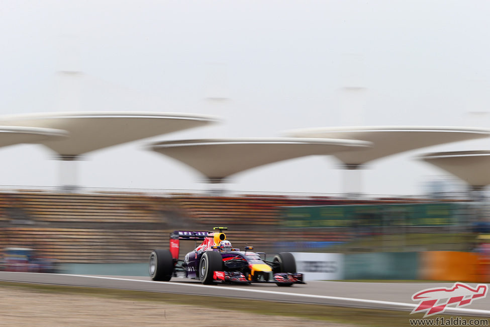 Daniel Ricciardo prueba el medio en tandas largas