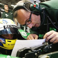 Marcus Ericsson analiza su telemetría