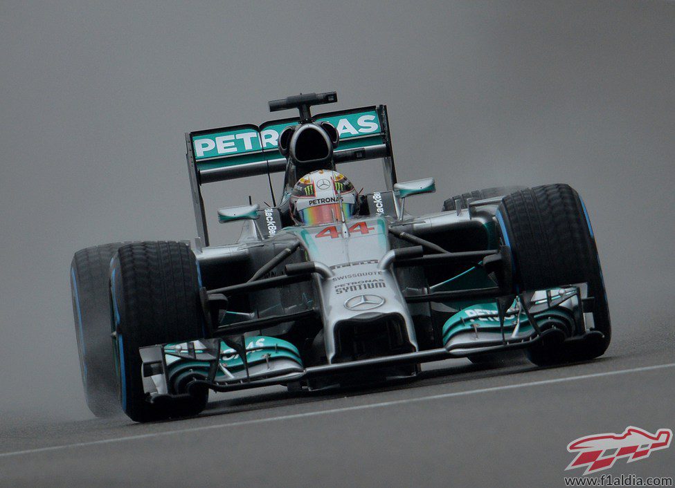 Pole para Lewis Hamilton en el GP de China 2014
