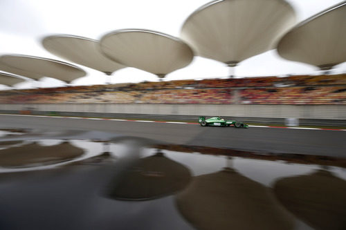 Marcus Ericsson rueda con los intermedios