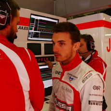 Jules Bianchi decepcionado tras su error