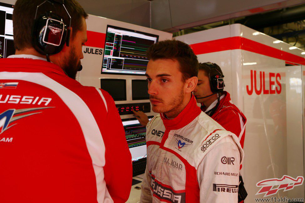 Jules Bianchi decepcionado tras su error