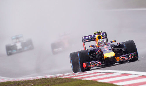 Daniel Ricciardo afronta difíciles condiciones meteorologicas