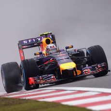 Daniel Ricciardo destaca en clasificación