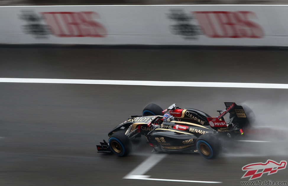 Romain Grosjean 'navega' en China