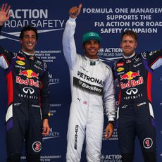 Hamilton, Ricciardo y Vettel, los más rápidos en China