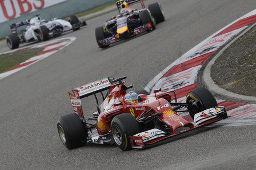 Fernando Alonso supo gestionar bien la carrera en China