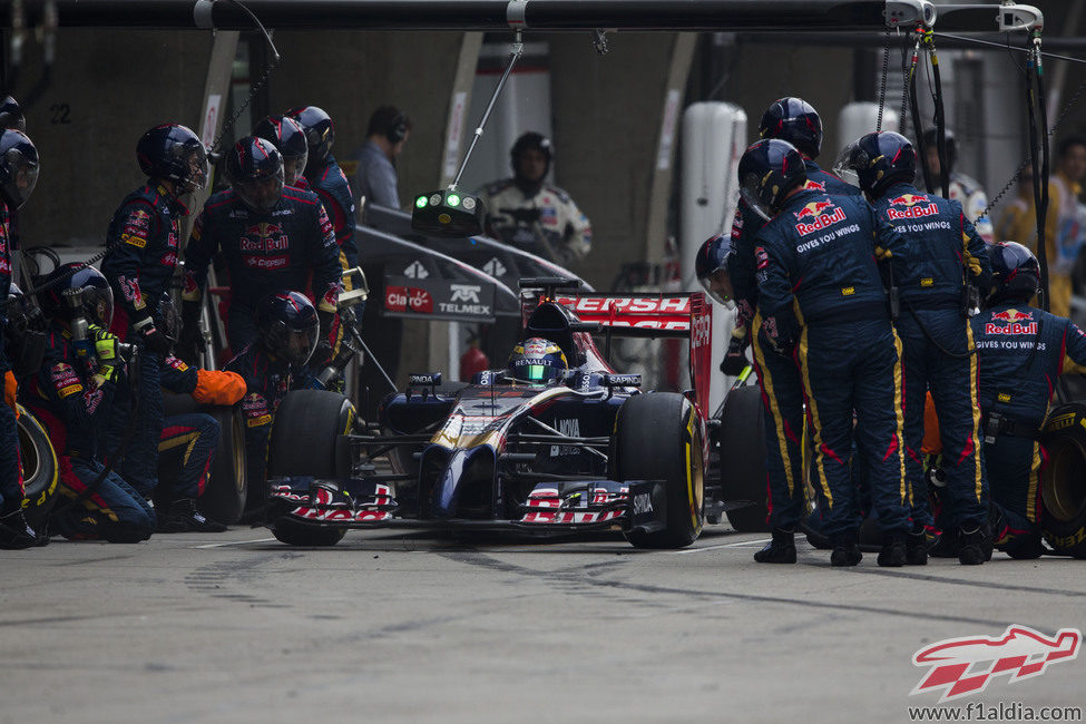 Parada en boxes de Jean-Eric Vergne