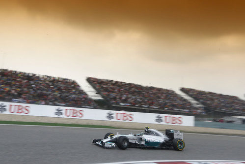 Nico Rosberg se recuperó de un mal comienzo
