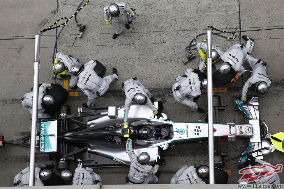 Juego de neumáticos medios para Nico Rosberg