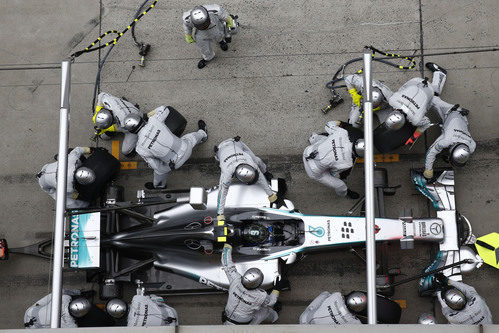 Juego de neumáticos medios para Nico Rosberg