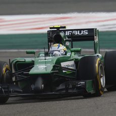 Marcus Ericsson rueda con los neumáticos blandos