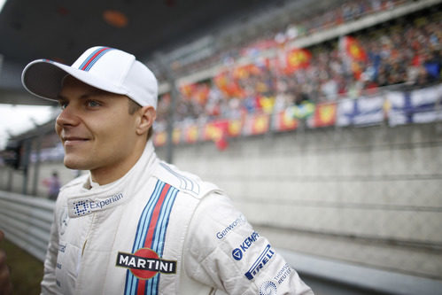 Valtteri Bottas antes de comenzar la carrera