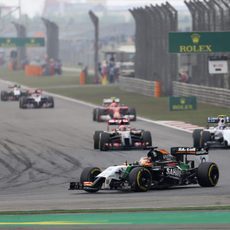 Nico Hülkenberg en los primeros minutos de la carrera en Shanghái