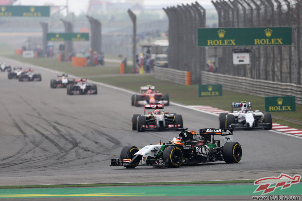 Nico Hülkenberg en los primeros minutos de la carrera en Shanghái