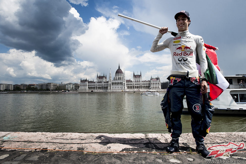 Daniel Ricciardo en la presentación del evento