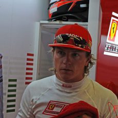 Raikkonen en boxes