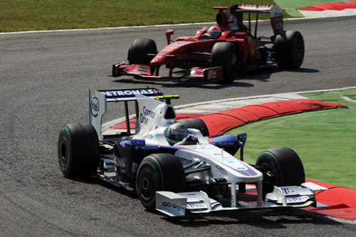 Heidfeld rasca 2 puntos