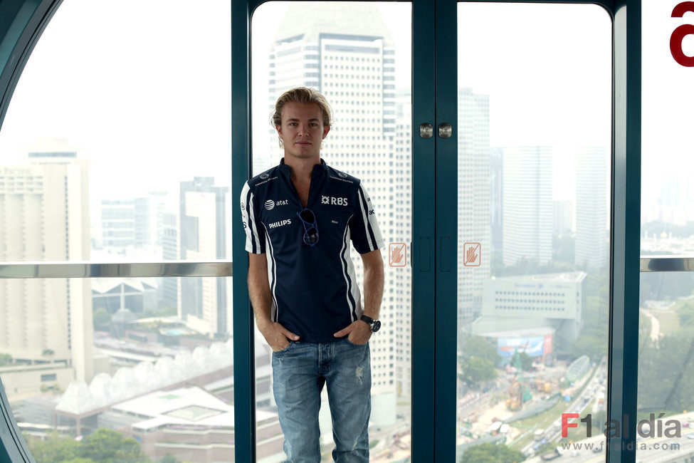 Rosberg posando