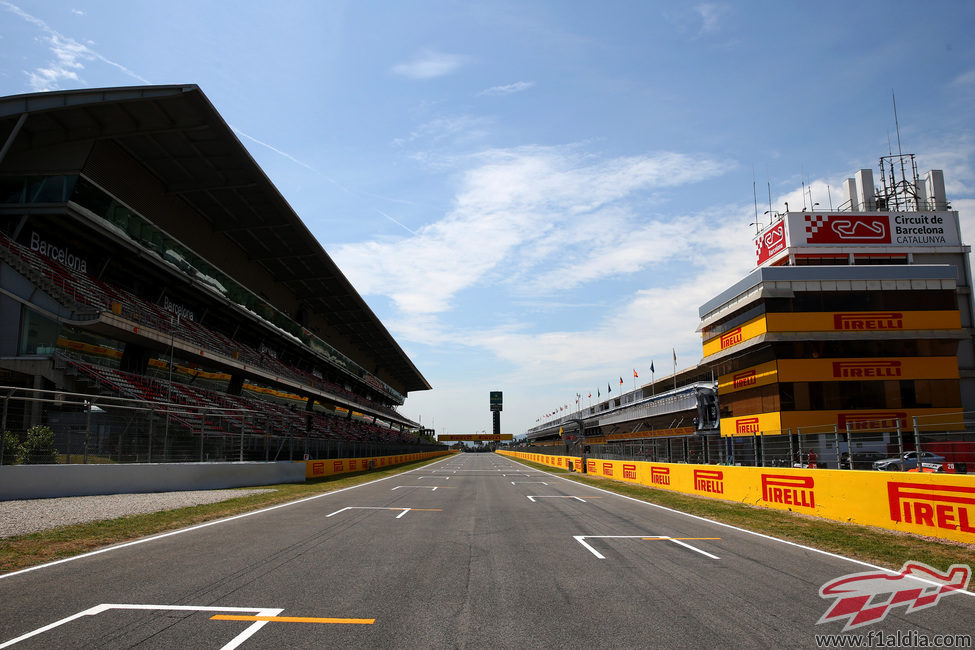 Recta principal del circuito de Barcelona-Catalunya