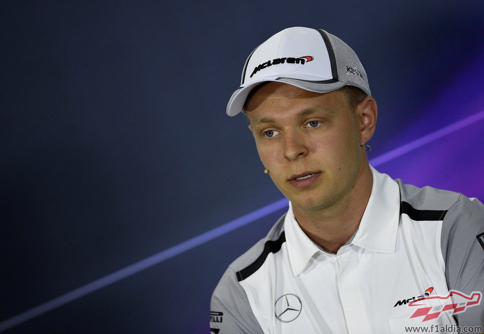 Kevin Magnussen también estuvo en rueda de prensa