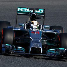 Lewis Hamilton, el más rápido en los Libres 1