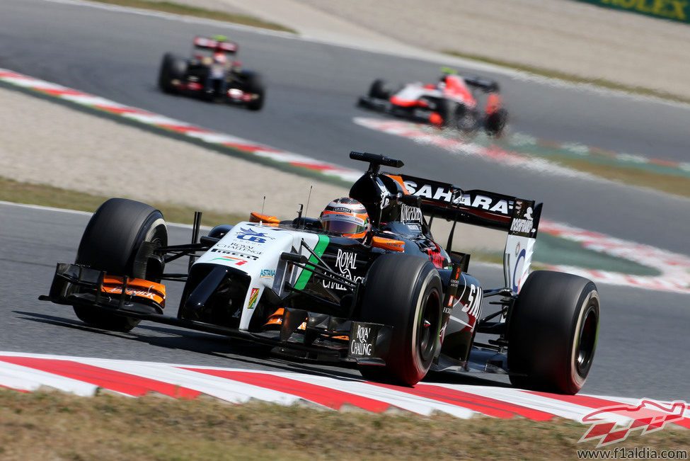 El VJM07 de Nico Hülkenberg avanza en Catalunya