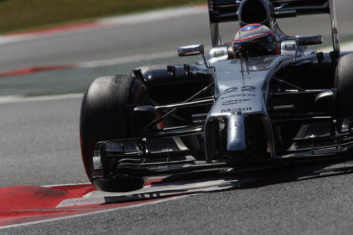 Los pianos no impiden el avance de Jenson Button